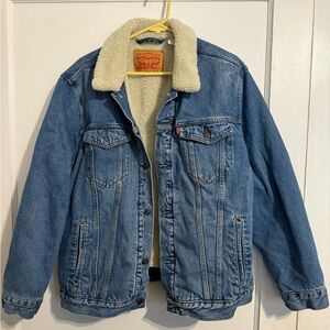 Levi’s Sherpa lined denim jacket XL